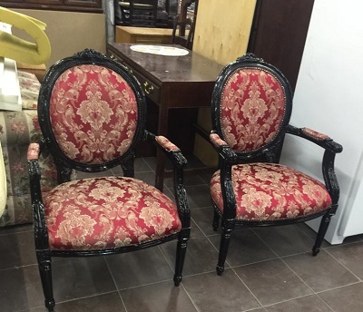 восстановленные кресла в новой обивке